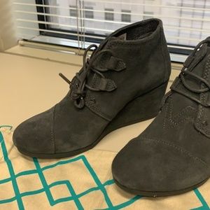 Toms - Kala Suede Wedge Bootie